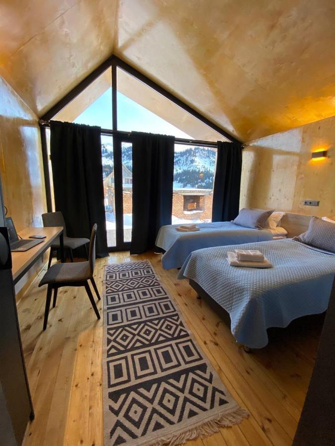 Peak Lodge Jyrgalan Extérieur photo