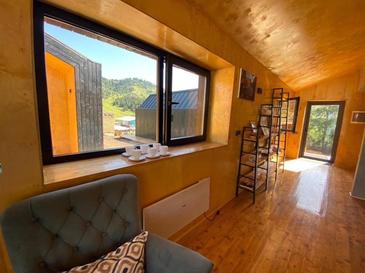 Peak Lodge Jyrgalan Extérieur photo