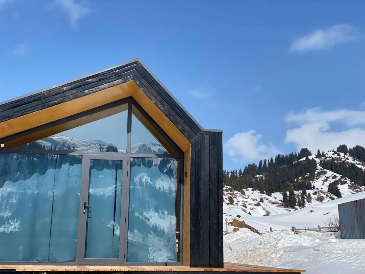 Peak Lodge Jyrgalan Extérieur photo